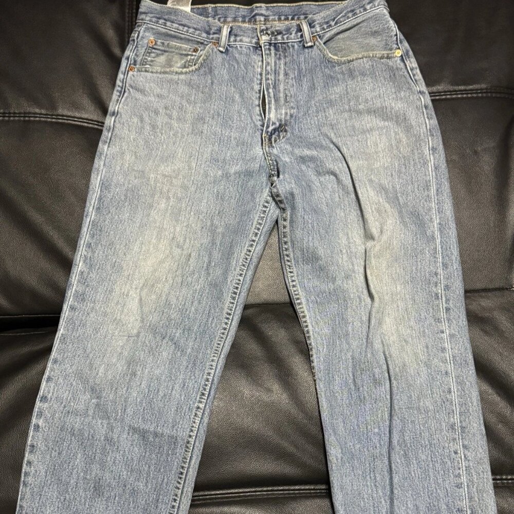 Levi’s 550 Men’s Relaxed Fit Jeans Light Wash Denim‎ W34 L30 Distressed/Stained